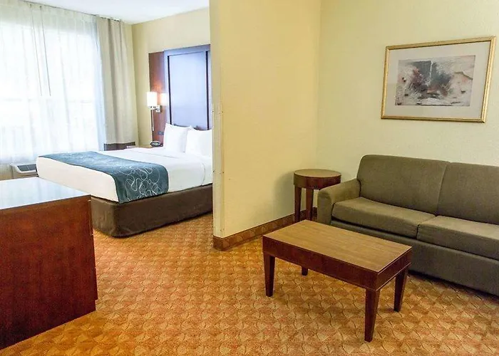Comfort Worth North Fossil Creek Hotel 4*