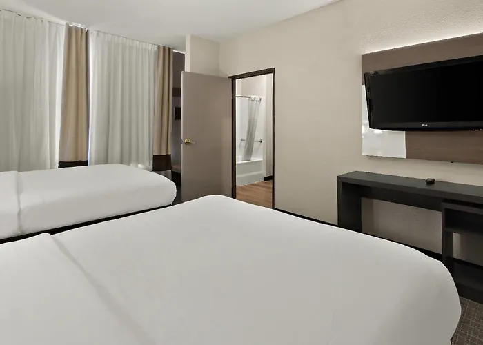 Comfort Worth North Fossil Creek Hotel 4*