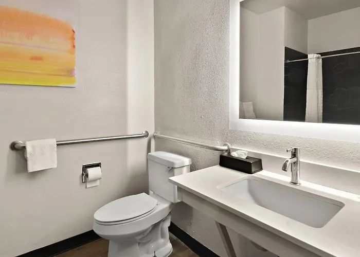Comfort Worth North Fossil Creek Hotel 4*