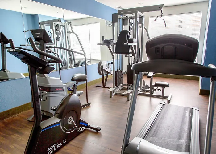 Comfort Worth North Fossil Creek Hotel 4*