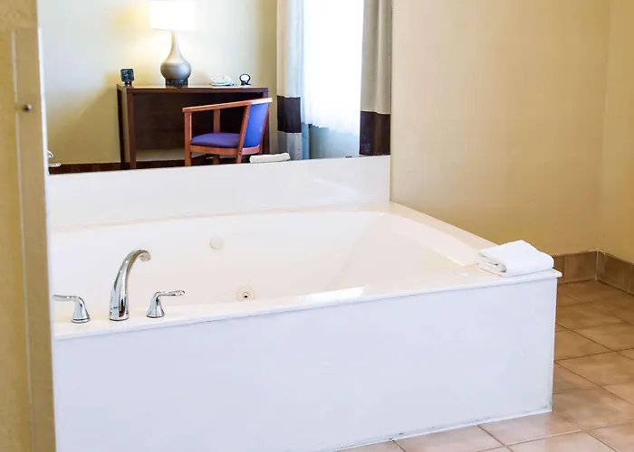 Hotel Comfort Worth North Fossil Creek 4*